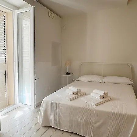 Re Bafe Συρακούσες